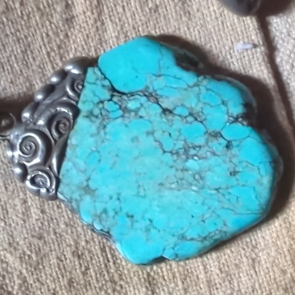 Turquoise and Silver Star Pendant Necklace - Picture 3 of 3